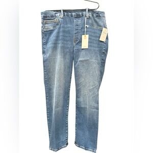 Good American Power Stretch‎ Pull-on Straight Light Leg Jeans-High rise